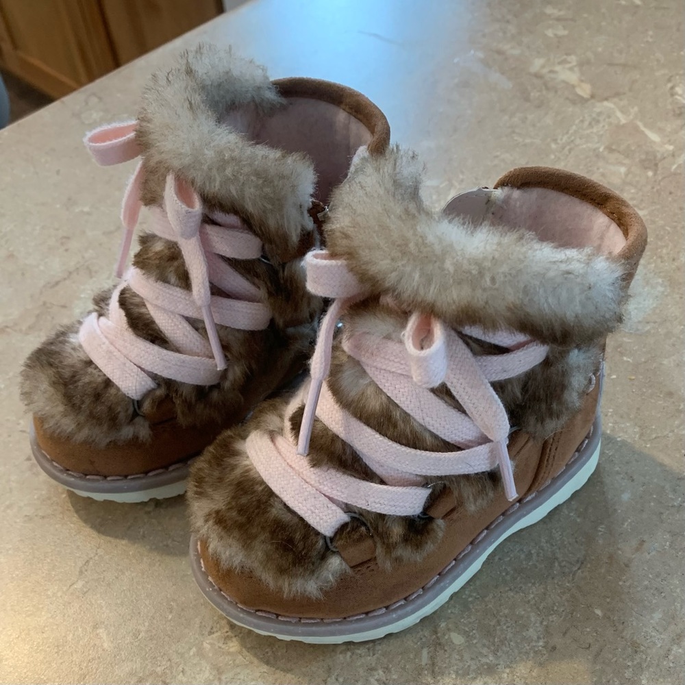 Toddler girl Aspyn booties